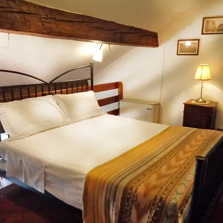 ロカンダ デラ ビシア 3* フェラーラ