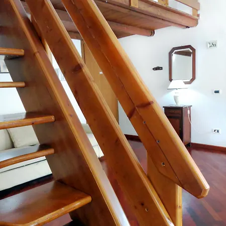 Della Biscia Апарт-отель