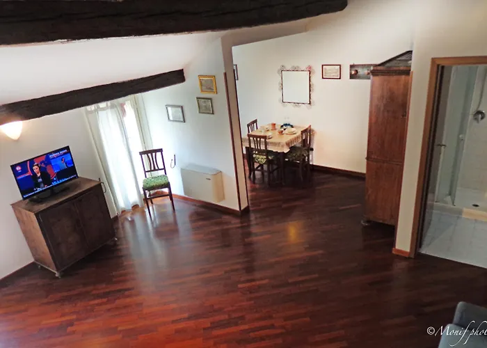 ロカンダ デラ ビシア アパートホテル フェラーラ