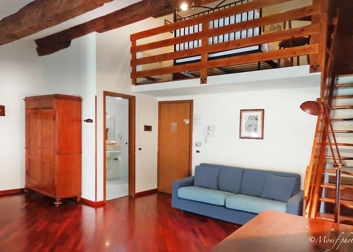 ロカンダ デラ ビシア 3* フェラーラ